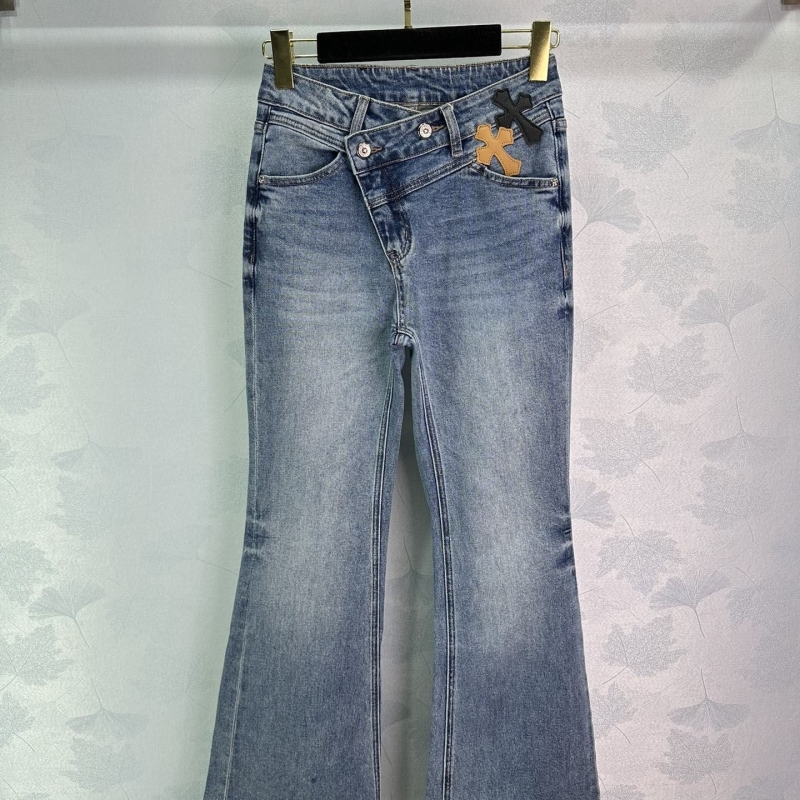 Ch**me He**ts jeans